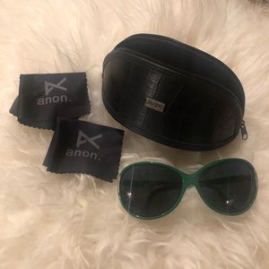 Anon Sundae Sunglasses in Green Apple